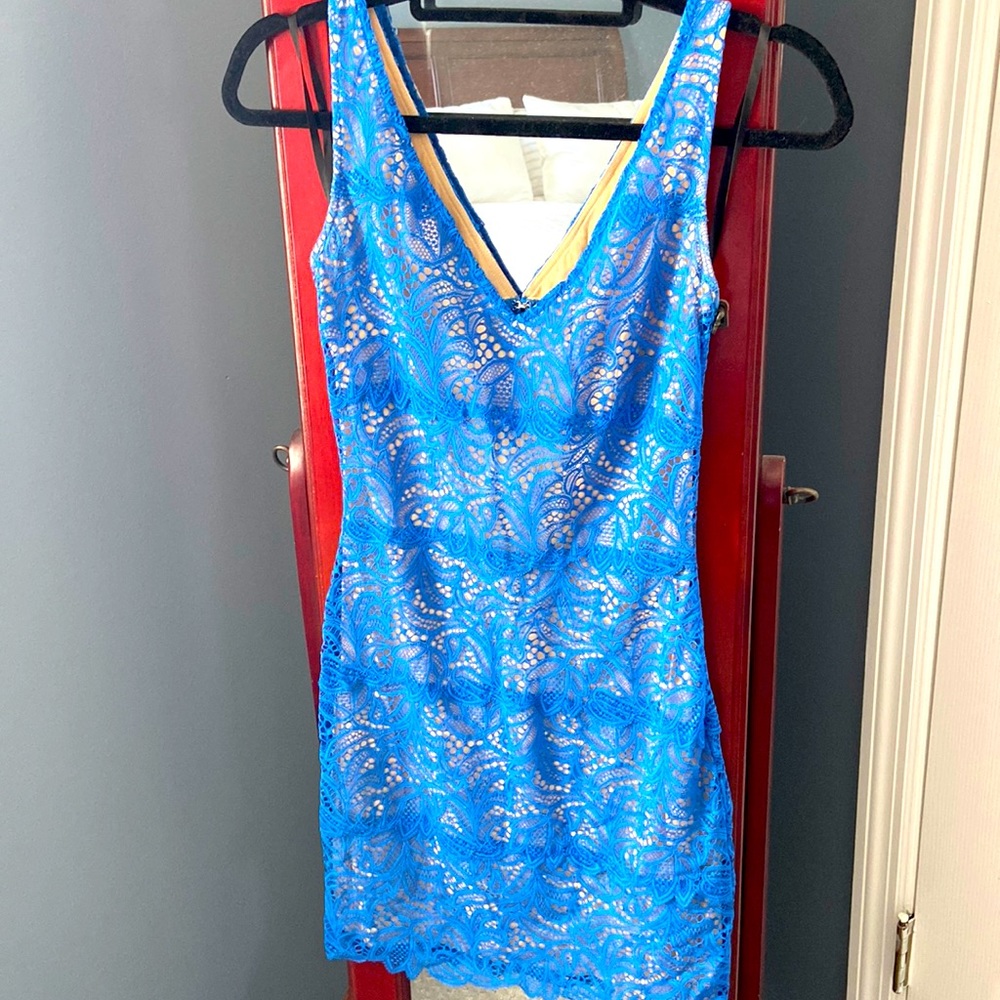 Bebe lace mini dress